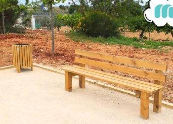 Mobiliario urbano rústico vs. mobiliario urbano de hormigón: ¿cuál elegir para cada entorno?